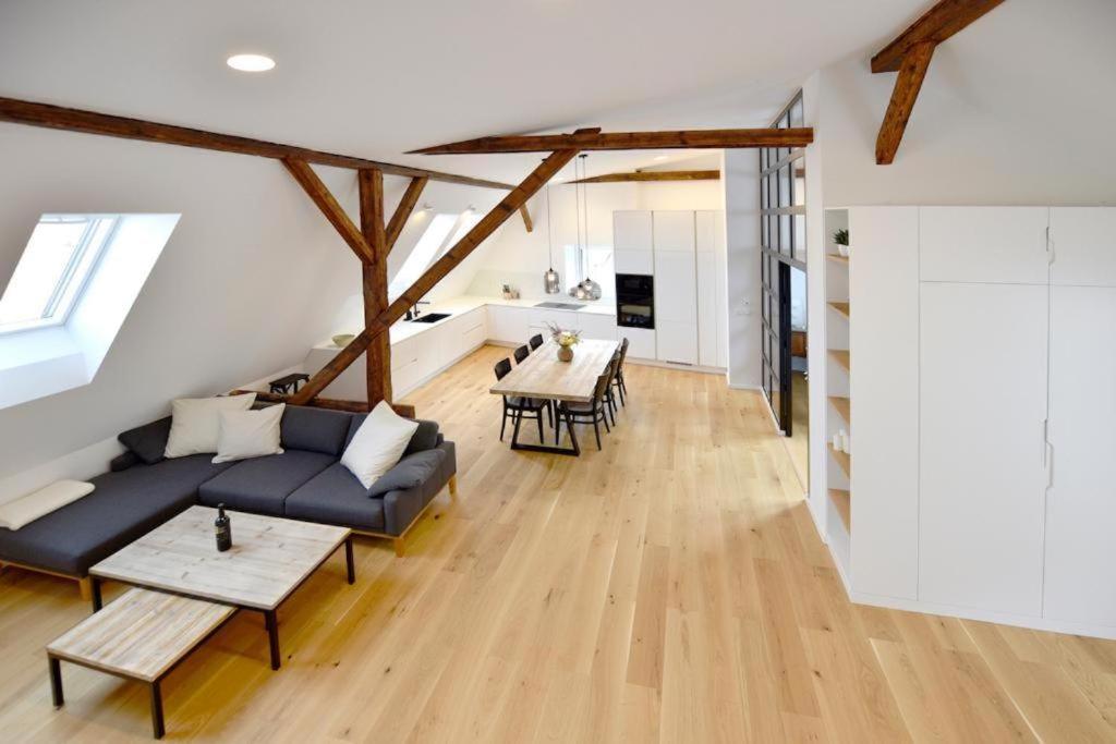 Apartman 1901 Trenčín エクステリア 写真