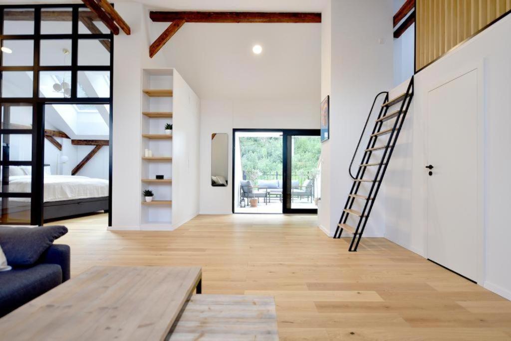 Apartman 1901 Trenčín エクステリア 写真